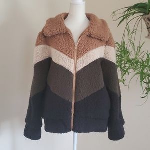 Chevron Color Block Sherpa Jacket Size M
